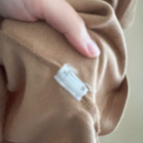 🟤A NEW DAY: Women’s size M, tan 1/2 sleeve blouse, worn once, stretchy🟤 - Picture 3 of 7